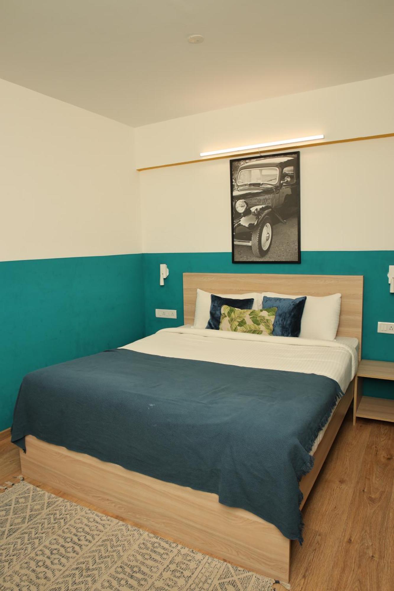 Olive Hotel Indiranagar By Embassy Group Bangalore Room photo